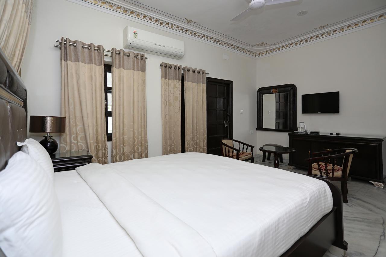 Oyo Home Heritage Near City Palace Udaipur Exterior photo